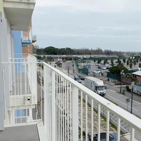 Seafront Modern Farmont Flamingo Apartment