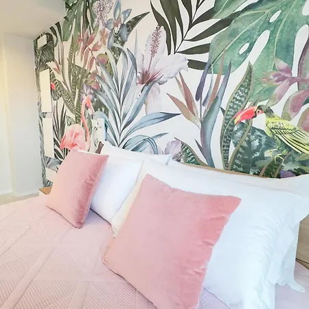Apartment Seafront Modern Farmont Flamingo *