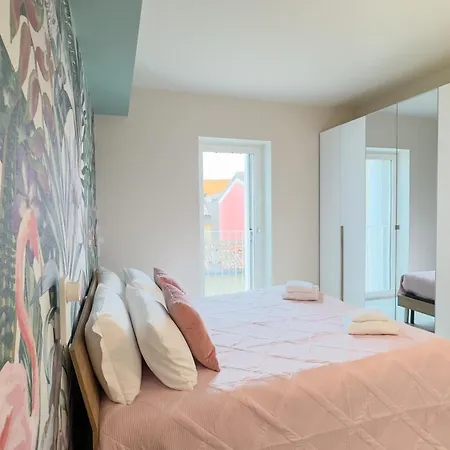 Apartment Seafront Modern Farmont Flamingo *