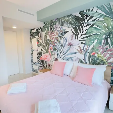 Seafront Modern Farmont Flamingo *